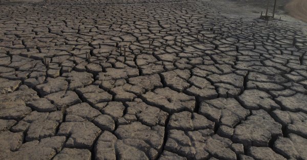 Тегеран сталкивается с водным кризисом