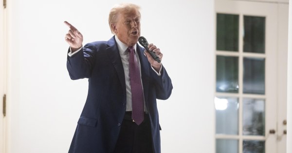 Трамп проведет встречу G20 на своем поле для гольфа в Майами