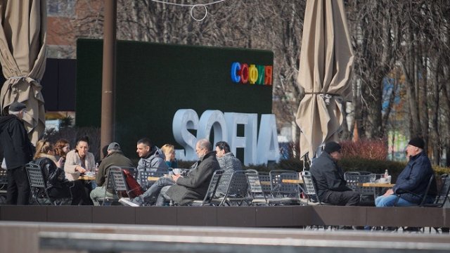 Почему больше молодых людей предпочитают не работать и не учиться