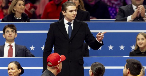 Барон Трамп уже живет в Белом доме