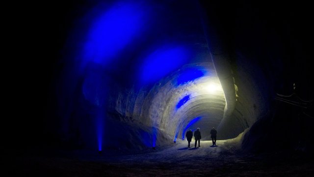 Исторический туннель между Австрией и Италией был просверлен в Альпах