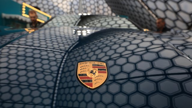 Porsche застрял между проблемами в Китае и таможенными обязанностями США