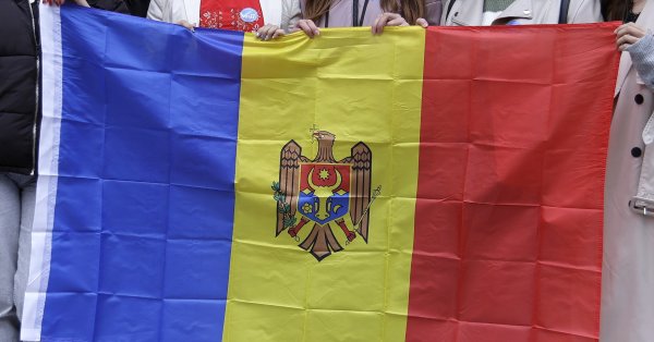 Парламентские выборы в Молдове - битва между Востоком и Западом