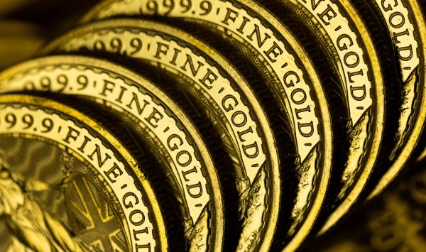 Золото и серебро растут - импульс растет, чтобы снизить процентные ставки в сентябре