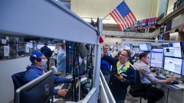 Митинг за 14 триллионов. Доллары направляются на ключевой момент - решение ФРС по процентным ставкам