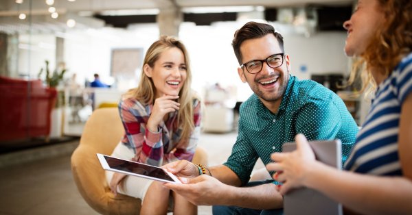 Знаки Зодиака – самые любимые коллеги по работе