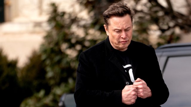 Маск стал первым человеком в мире с чистым богатством более 500 миллиардов долларов