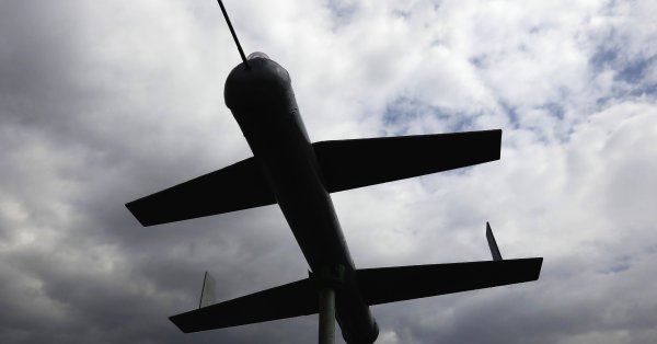 Украинские дроны повредили дамбу в России