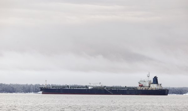 Путин ведет свою гибридную войну на море