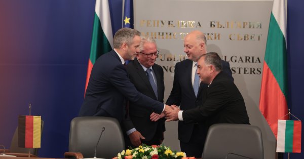 Историческая сделка: Болгария и Rheinmetall подписали контракт на строительство завода пороха и боеприпасов