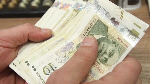 Задержанным в сентябре фальшивым левым банкнотам не более 16 лет