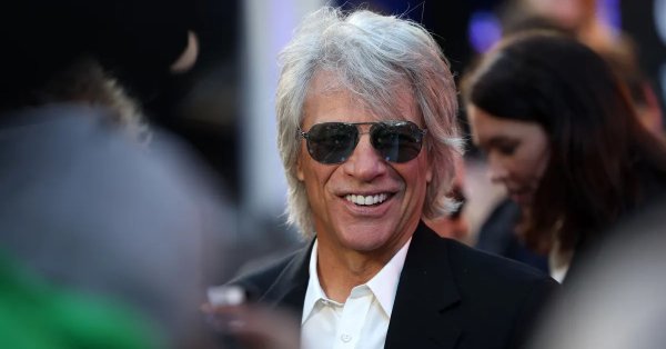 Бон Джови возвращается на сцену после операции на голосовых связках