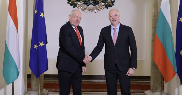 Желязков: Мы продолжаем развивать двусторонние отношения с Венгрией