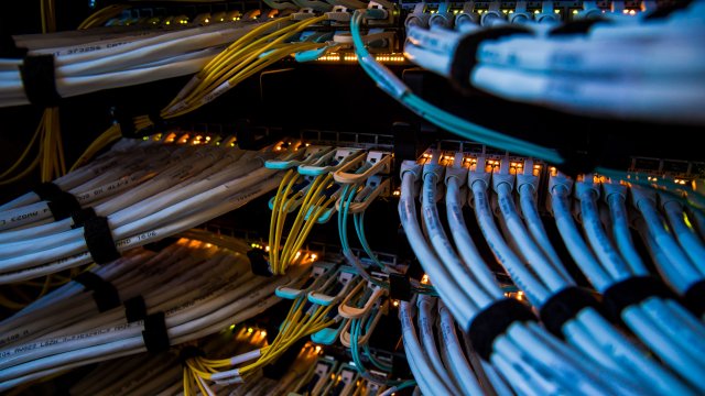 ИИ -бум в Европе стимулирует инвестиции в центры обработки данных и их электроснабжение