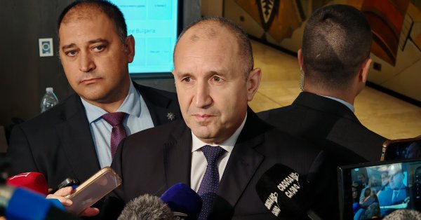 Радев: Надеюсь, Борисов объяснит своему наставнику, что государство – это не игра с телегами