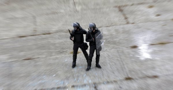 Трое карабинеров погибли, пытаясь вывести незаконно поселившихся в доме