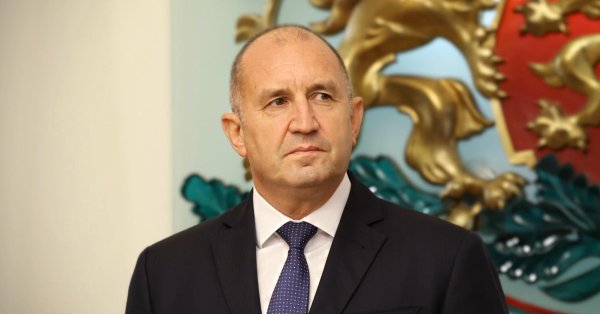 Радев злится: С 20 октября буду путешествовать на личном автомобиле