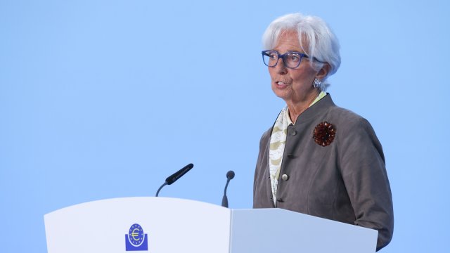 Лагард: Инфляционные риски весьма ограничены в обоих направлениях