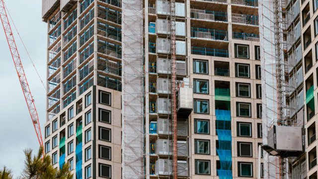 Великобритания объявила о плане экстренного жилищного строительства для стимулирования строительства в Лондоне