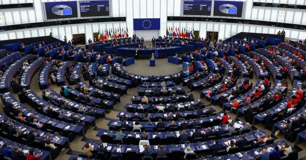 Взволнованная Дания проходит саммит в ЕС, чтобы обсудить «стена против беспилотников»