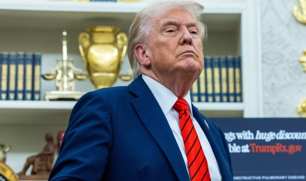 Молчание элит: демократия умирает, утонувшая в молчании, высокомерии и стойкости