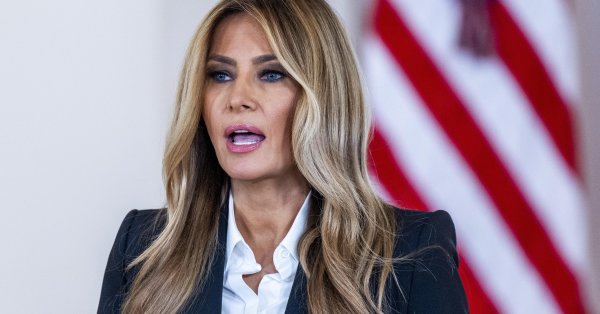 Мелания работала с Путиным, чтобы вернуть украинских детей домой