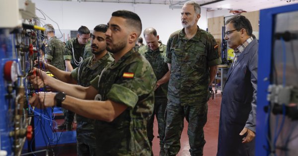 Испания одобрила введение эмбарго на поставки оружия Израилю