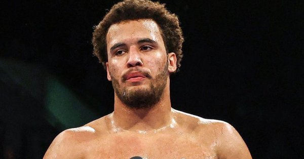 Кобра будет защищать свой титул против британца Итаумы