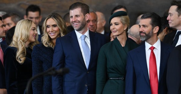 Эрик Трамп взорвался: демократы пытались испортить брак моего отца