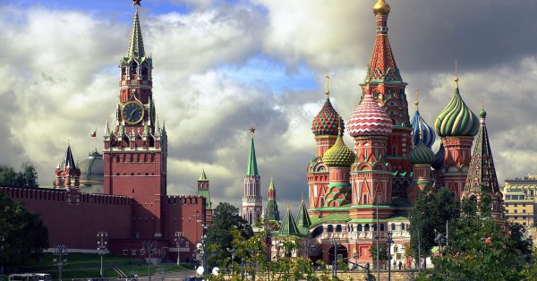 Россия защищает Москву кольцом ПВО, но... не очень хорошо спрятала свои системы МАП