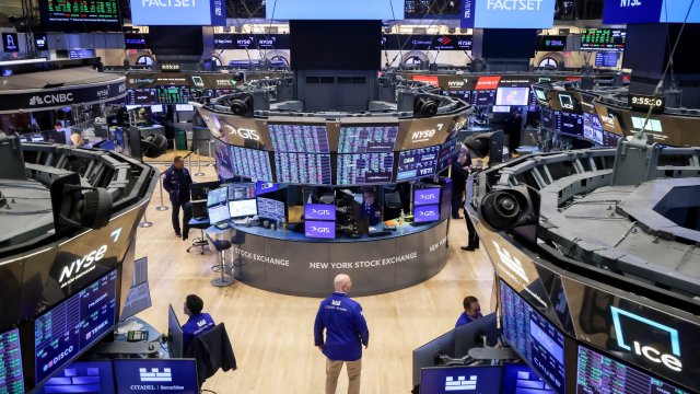 Эскалация напряженности между США и Китаем толкает индексы США вниз*