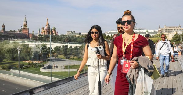 Болгарские туроператоры массово отменяют поездки в Россию