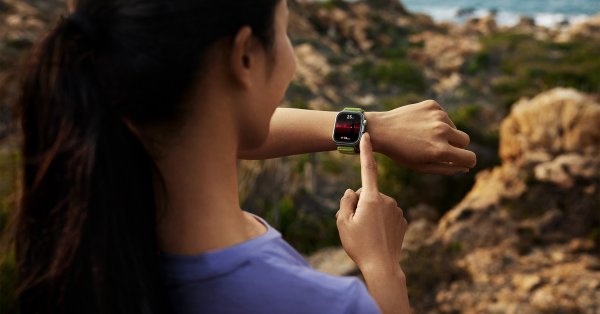 На связи, активен, в курсе осенней подборки умных часов и браслетов от Yettel