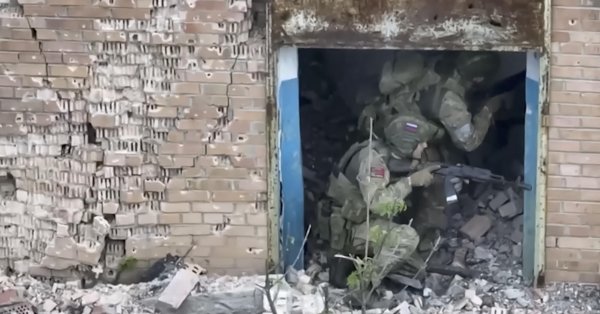 Российский военный дезертир, передавший данные во Францию, потерял память и не может ходить