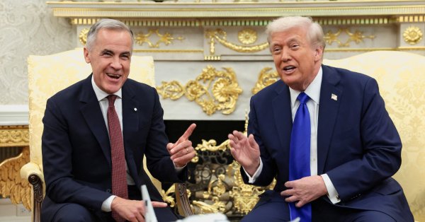 Красный галстук и аннексия дразнят: Карни пытался завоевать расположение Трампа