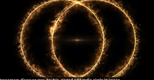 Астрономы обнаружили в космосе странное двойное радиокольцо