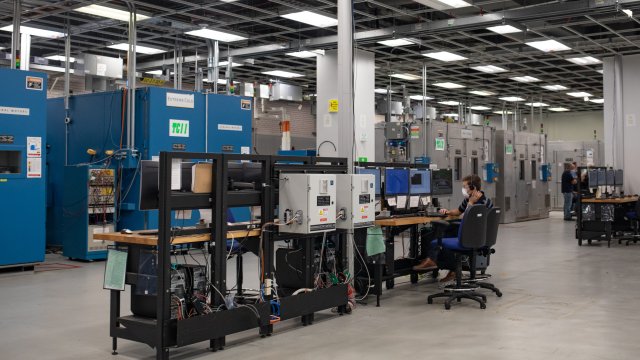 General Motors сокращает сотни рабочих мест в погоне за более высокой прибылью