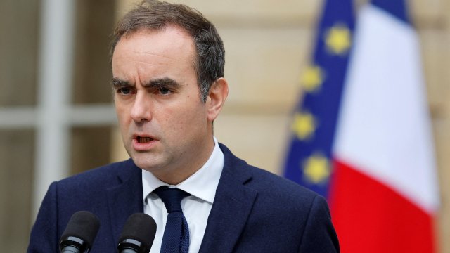 Макрон повторно назначил Себастьяна Лекорню премьер-министром