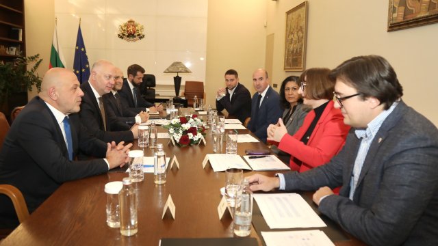 Болгария исследует строительство искусственного интеллекта Gigababrica