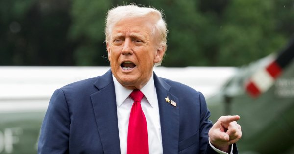 Трамп организовал борьбу ММА в Белом доме их 80 -летия