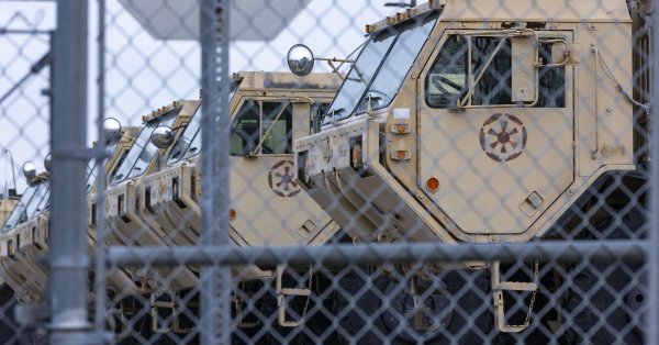 Солдаты национальной гвардии прибыли в штат Иллинойс