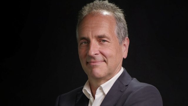 Инфляция описывает беспрецедентную тенденцию - несоответствие между производственными областями по всему миру