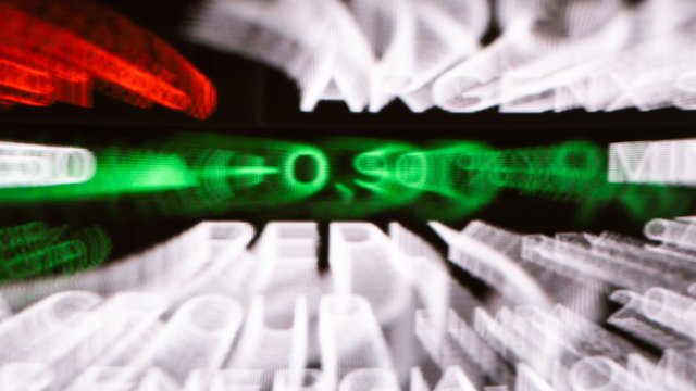 Европейские акции выросли в понедельник во главе с оборонным сектором