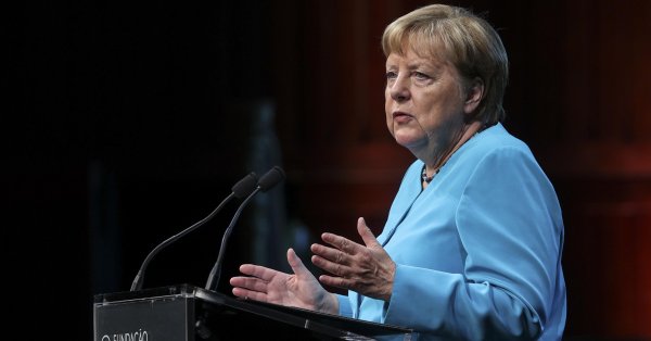 Польша и штаты Балтии злились на Меркель