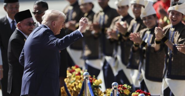 Дональд Трамп сломался в Куала-Лумпуре ВИДЕО