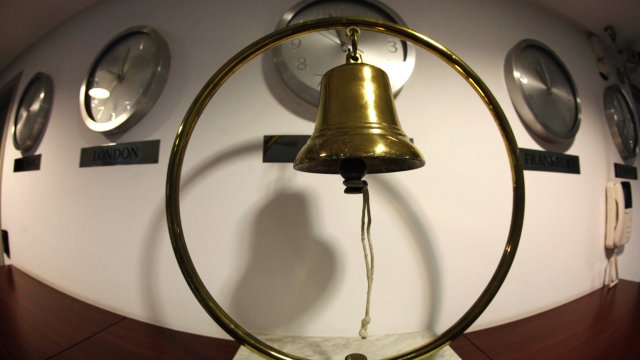 Sofix с минимальной высотой 0,01% при обороте BGN 278 тысяч.