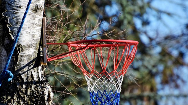 «Войны» Голден Стэйт Уорриор лидируют в НБА четвертый год подряд