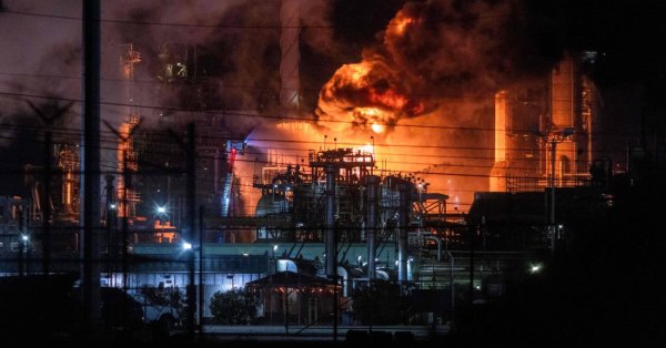 Украина нанесла удар по военному заводу на Урале в 2000 км от границы