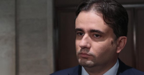 Божанов, ПП-ДБ: Оппозиционные партии готовы к досрочным выборам