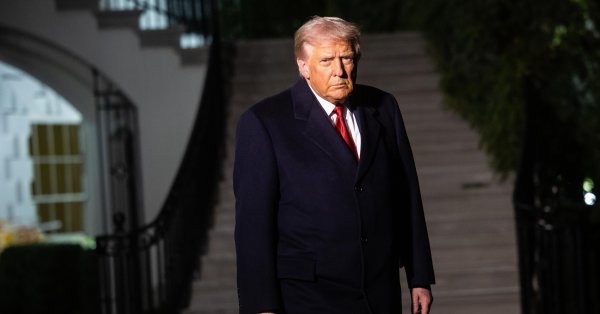 На борту своего самолета: Трамп встретился с лидерами Катара